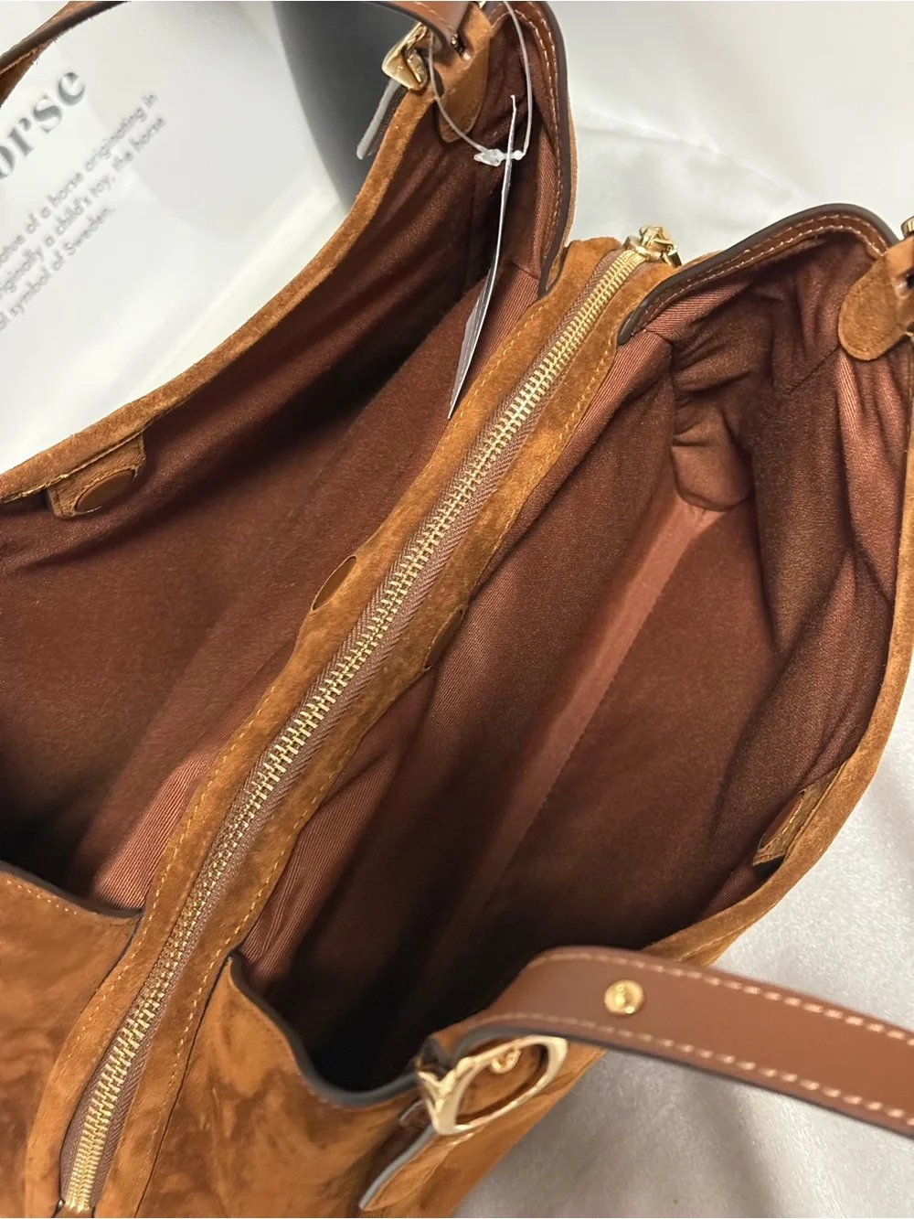 NWT coach Erin Shoulder Bag  Gold/Warm Brown cet41